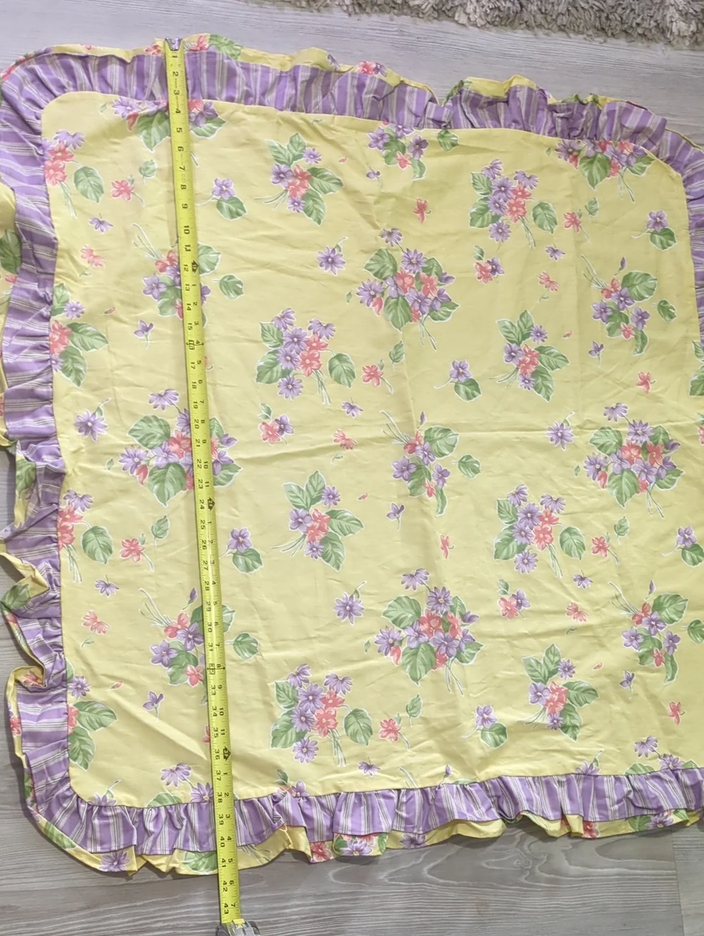 Waverly Garden Room Floral Ruffled Table Topper Tablecloth 36x36 Cottagecore
